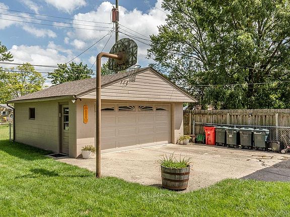 4th image of 4362 Beechgrove Dr