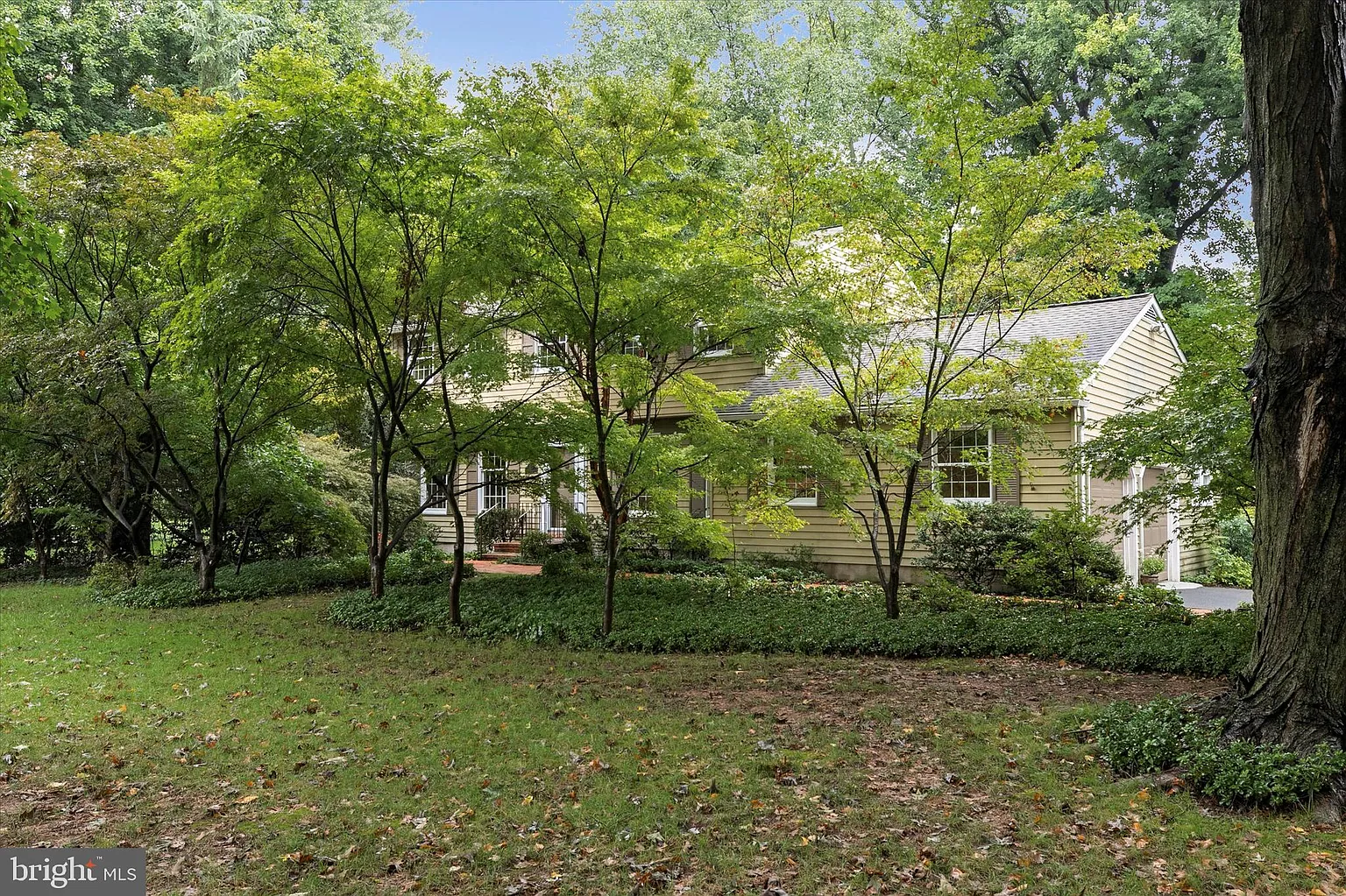 723 Valley Rd photo 1