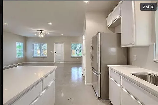 212 Munro St — Photo 6