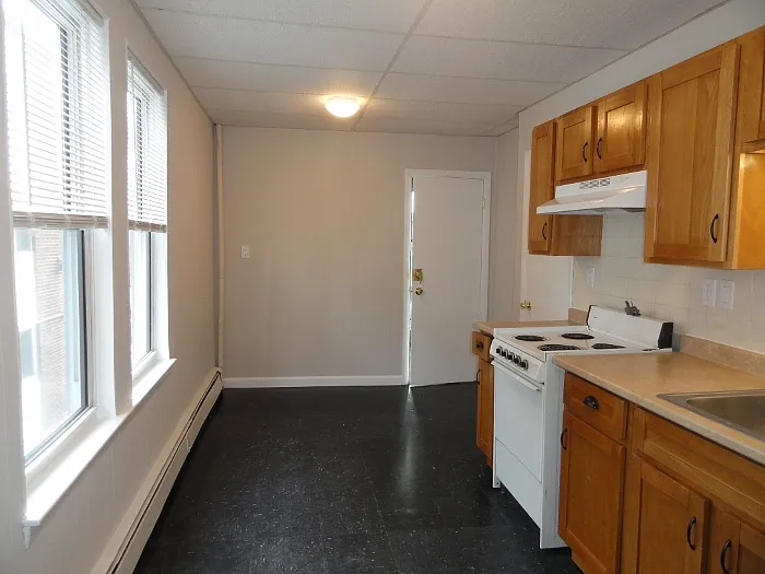 Building Photo - 9 Hamilton St #3