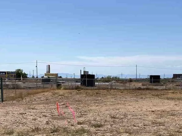 8 Nogal St, Alamogordo, NM 88310