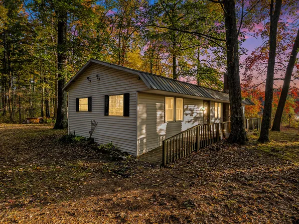 5588 S Whalen Lake Dr, Baldwin, MI 49304