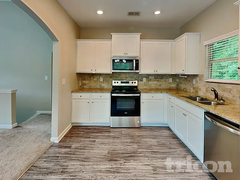 456 Clematis Ct — Photo 5