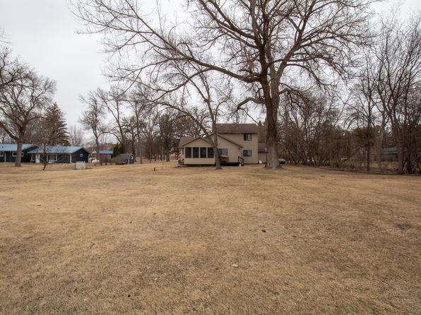 22147 Hillside Beach Rd, Fergus Falls, MN 56537