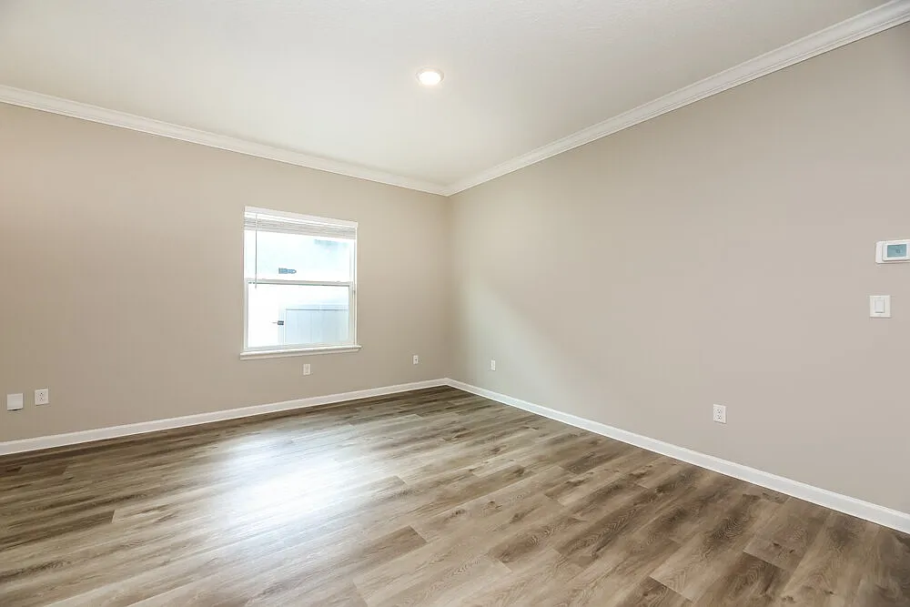 4 bed, 3.0 bath, 2027 sqft, $2,285 — Photo 4