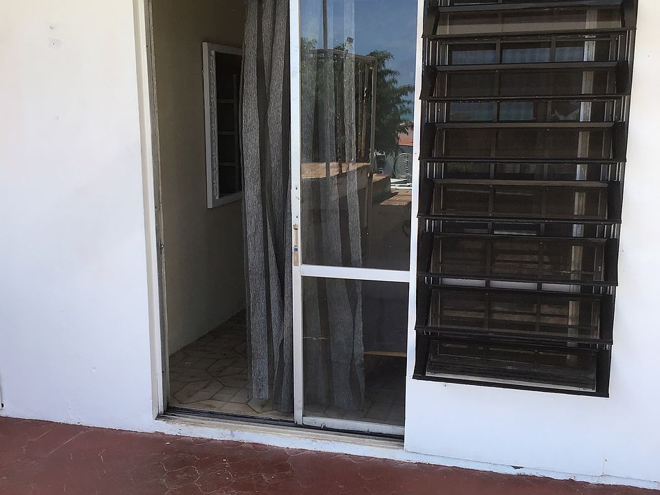 1st image of 968 Carretera #3