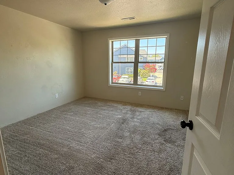 450 Midway Rd #34 — Photo 16