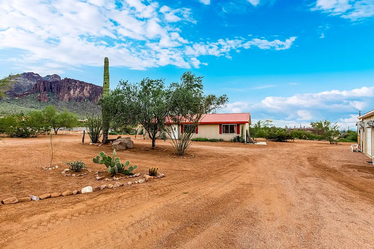 E Singletree St, Apache Junction — Photo 1