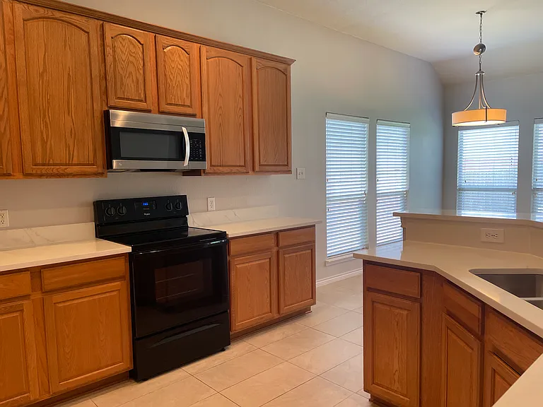 1208 Lazy Ln — Photo 17