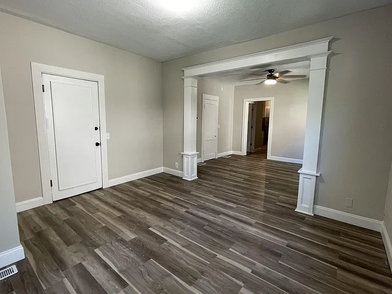 2720 Dupont Ave S #1 — Photo 4
