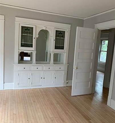 5th image of 2955 N Cramer St