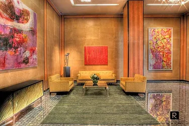 Rented by R New York