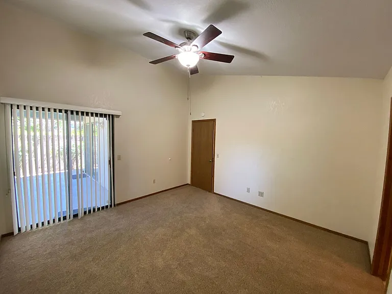 1348 E Ferguson Ct — Photo 12