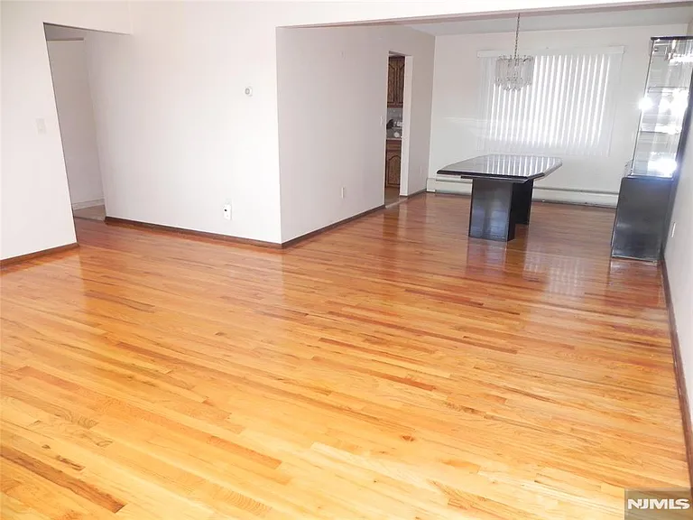 52 Wilson St #2 — Photo 3