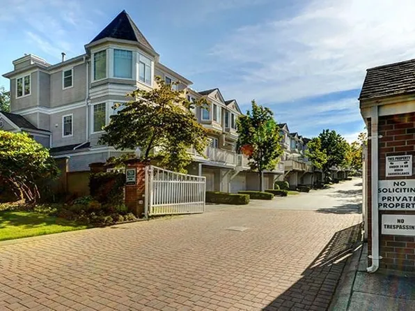 7501 Cumberland St #56, Burnaby, BC V3N 4Y6