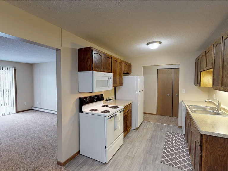 Forest Park Apartments — Photo 16