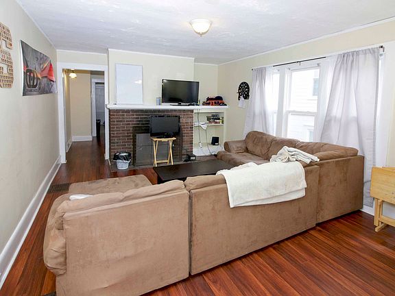 3rd image of 519-521 Clarendon St
