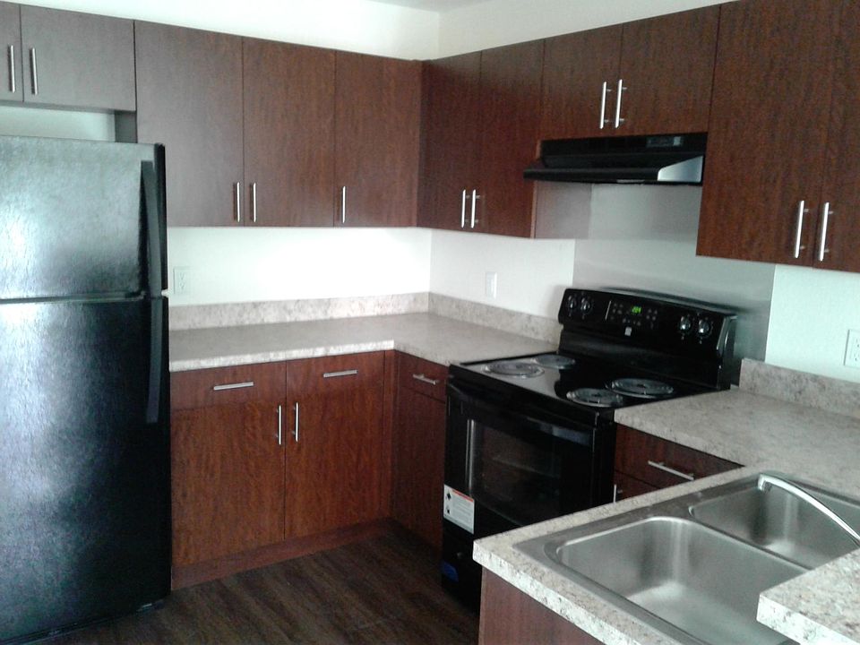 2nd image of 624 Covenant Dr APT C