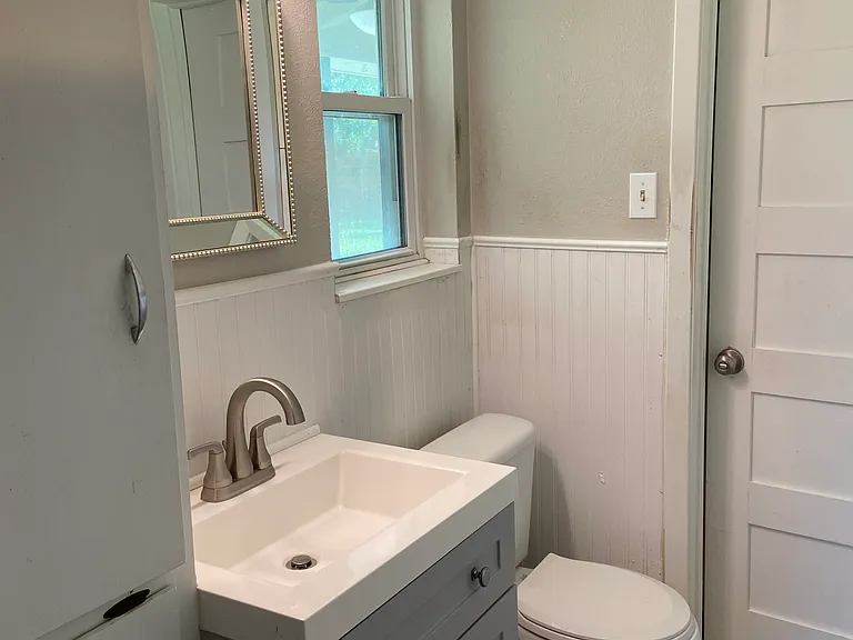 617 Loch Ln — Photo 26