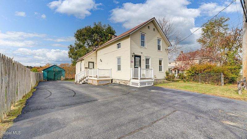 4th image of 587 Lower Allen Street
