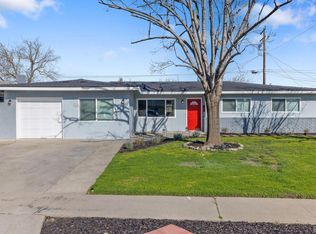 314 E Earl Way, Hanford, CA