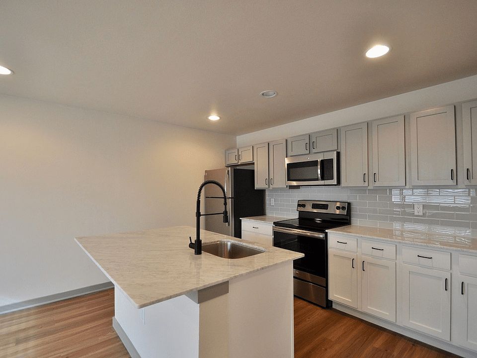 1st image of 5609 Ross Ave #14734217