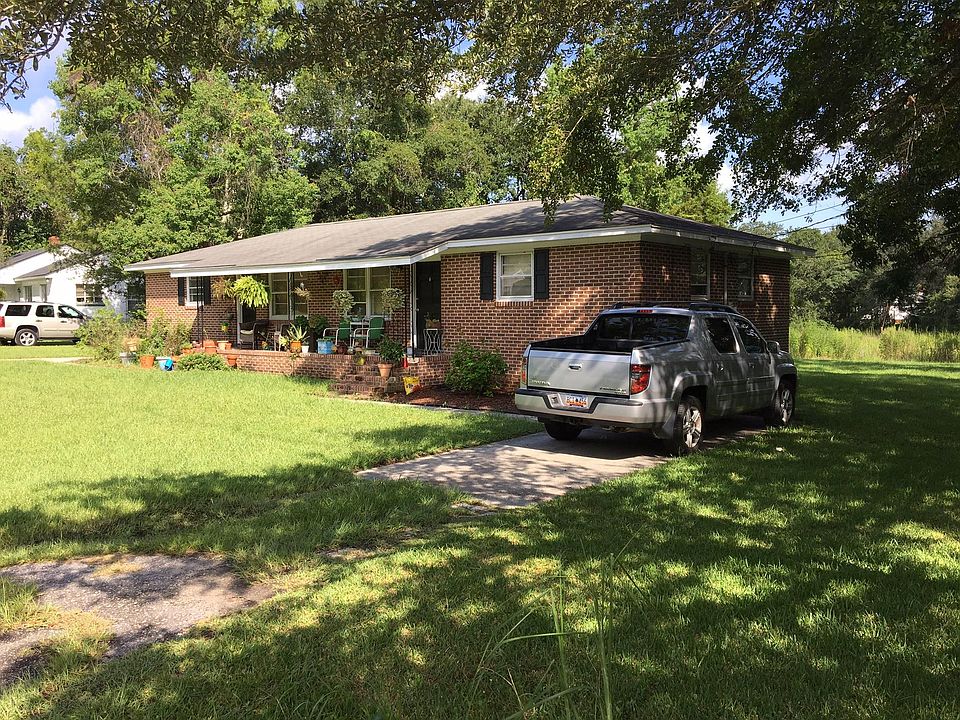 2nd image of 1716 Brantley Dr