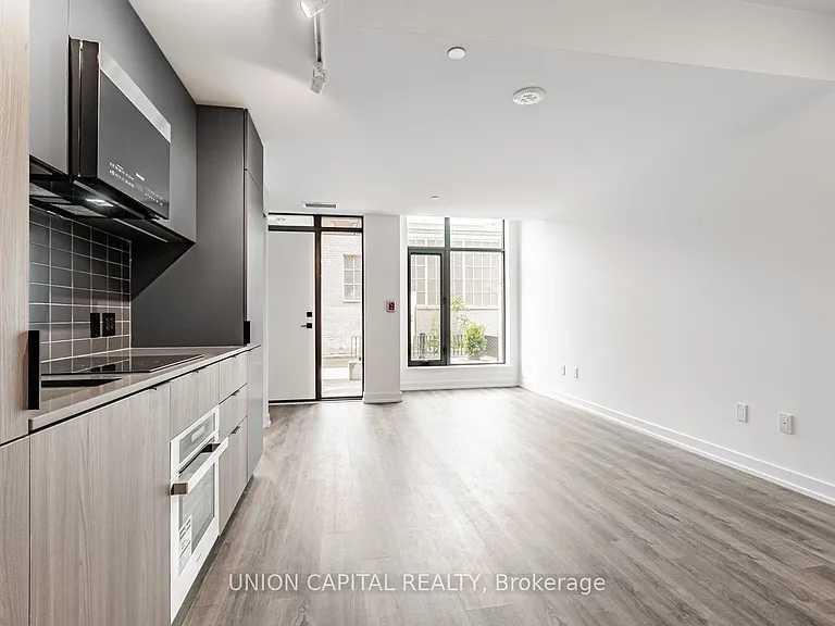 28 Eastern Ave #Townhouse 109 — Photo 14