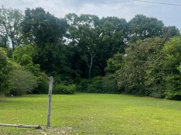 4643 Elder St, Moss Point, MS 39563