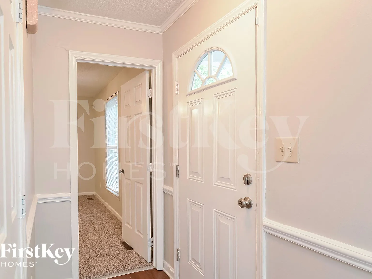 3 bed, 2.0 bath, 1416 sqft, $1,940 — Photo 3