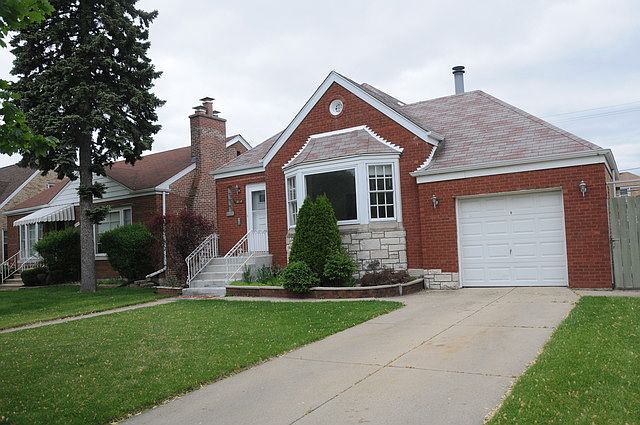 1st image of 1814 N 75th Ave