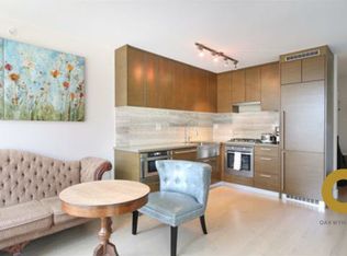 535 Smithe St #1A, Vancouver, BC V6B 0H2
