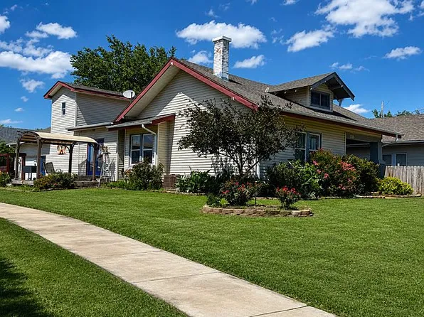 118 W 1st Ave, Caldwell, KS 67022