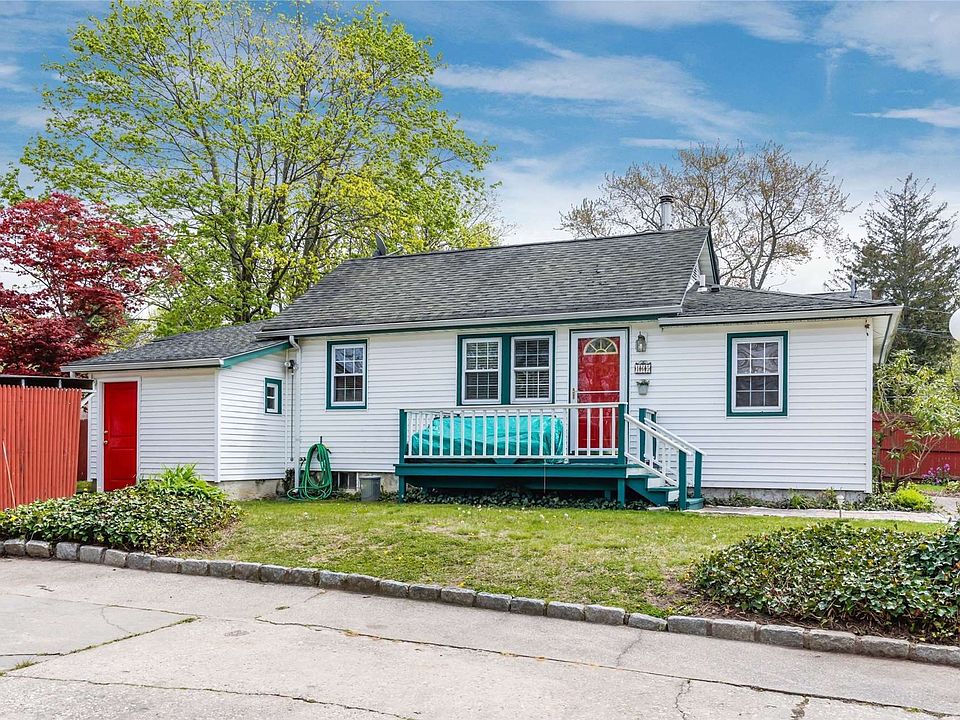 165 Broadway Avenue, Rocky Point, NY 11778 Zillow