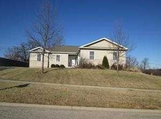 612 Lake Breeze Ct, Lake Villa, IL