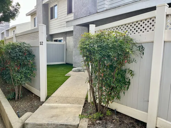 8350 Burnet Ave Unit 12, North Hills, CA 91343