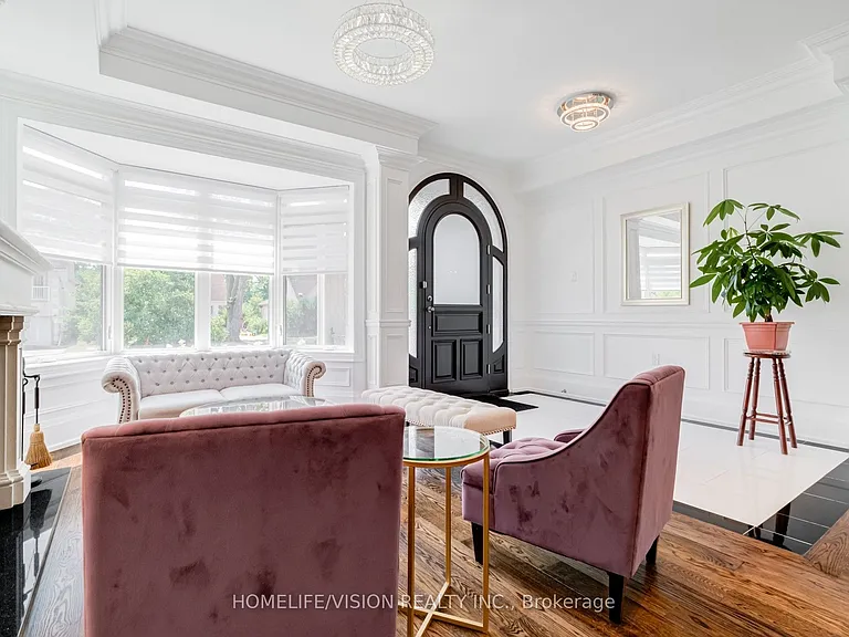 28 Moore Park Ave — Photo 3