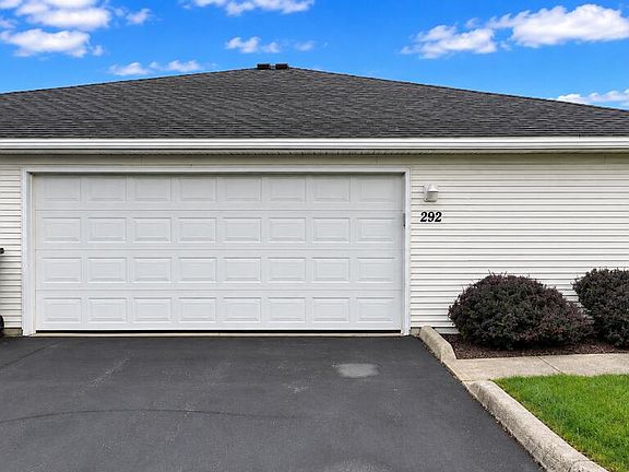 3rd image of 292 Chapman Way