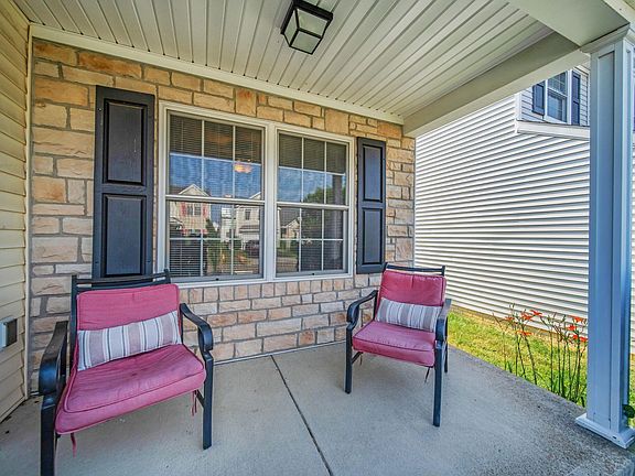 2nd image of 8812 Emerald Hill Dr
