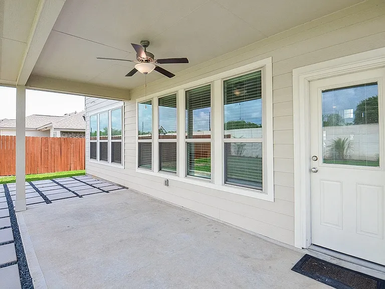 3820 Vista Grove Ct — Photo 26