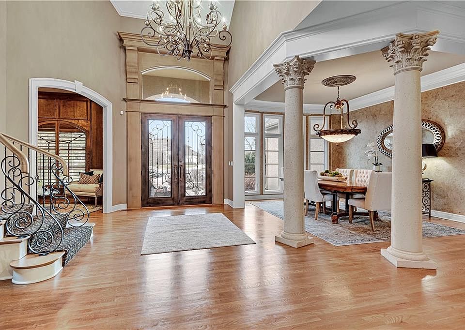 13852 Horton Dr, Overland Park, KS 66223 | Zillow