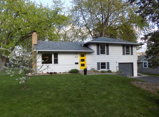 8825 James Ave S, Bloomington, MN 55431