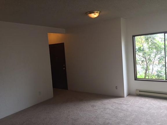 4th image of 2323 Boylston Ave E #2A