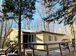 863 Country Place Dr, Tobyhanna, PA