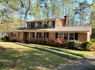 181 Laurel Ln, Mount Airy, NC 27030