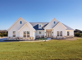 2110 Shady Grove Rd, Weatherford, TX 76088