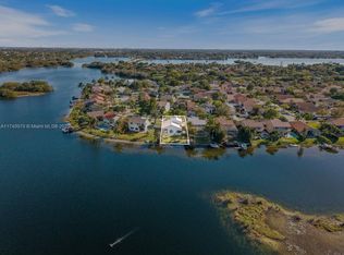 17815 NW 21st St, Pembroke Pines, FL 33029