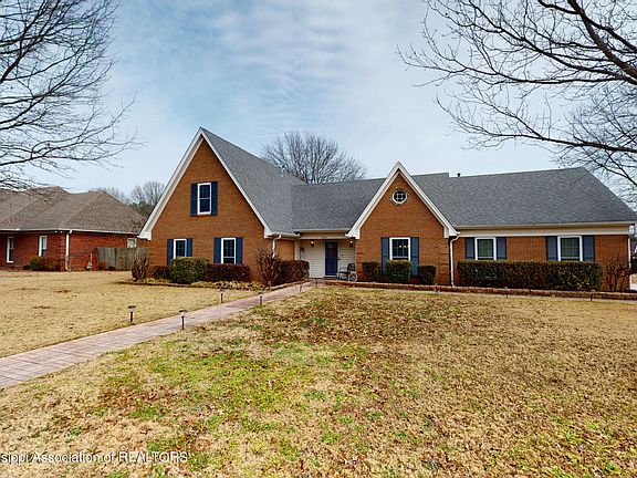 4th image of 6844 Oak Forest Dr