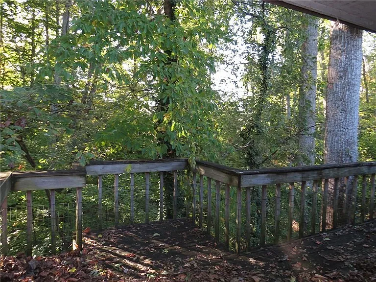 40 Catalpa Way — Photo 4
