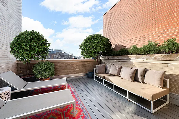 Sold by Compass | media 13